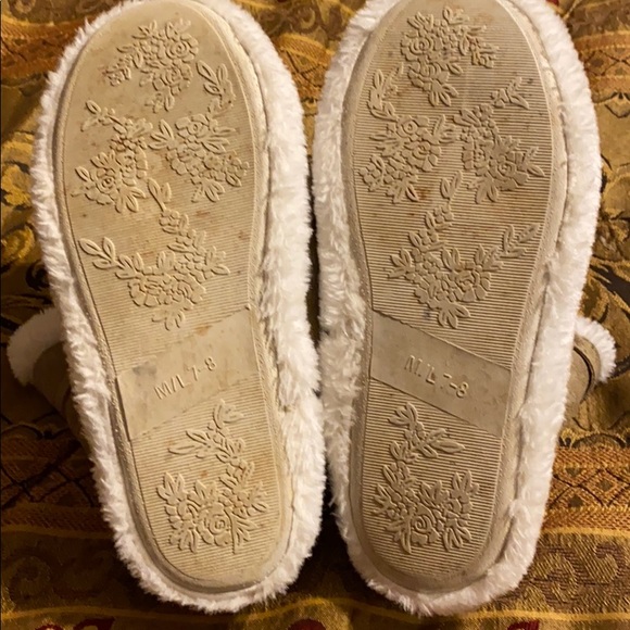 Fur lined bootie slippers - Picture 7 of 8